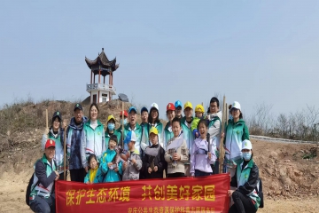 东风新雨后   植树正其时 ——湿地生态；た破兆栽刚呓幼3.12”使命植树活动